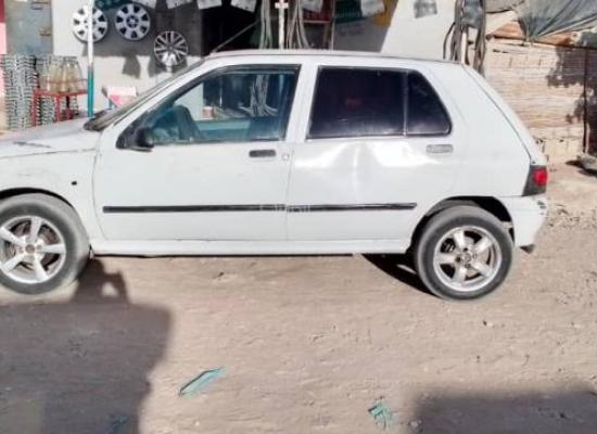 Clio1 papier complet moteur normal 