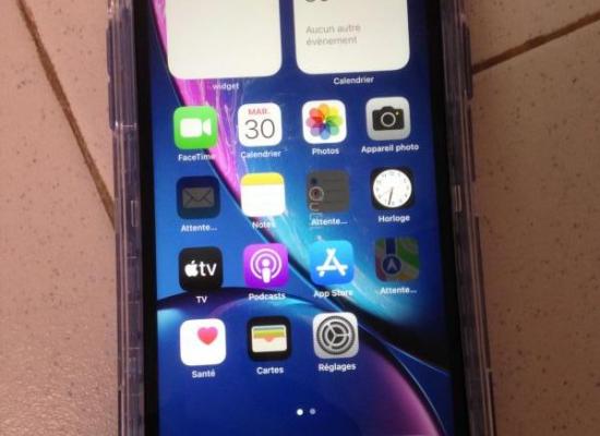 iPhone XR 64go bleu